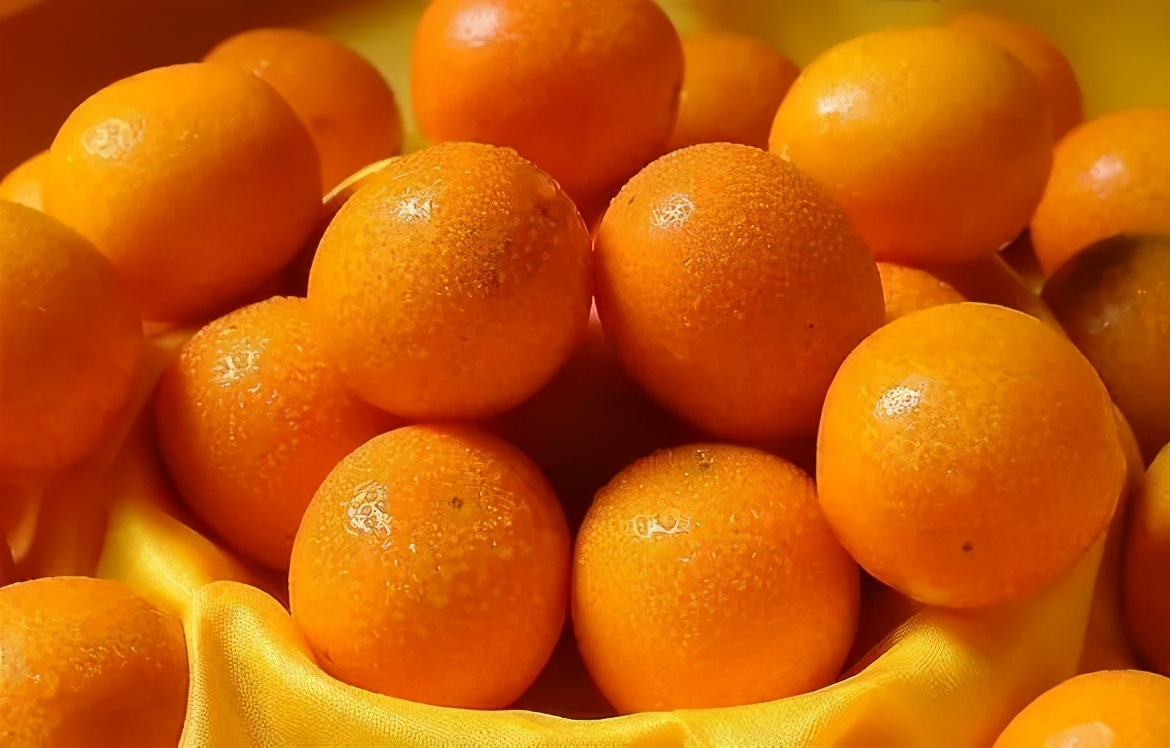 冬天咳嗽，用這2種水果煮水喝，化痰止咳又潤肺