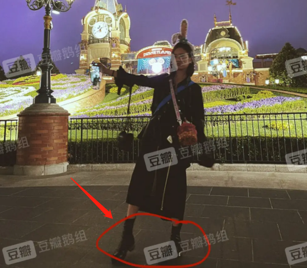 “乔英子”李庚希被曝恋情，男方是摇滚乐手，两人有多个同款配饰