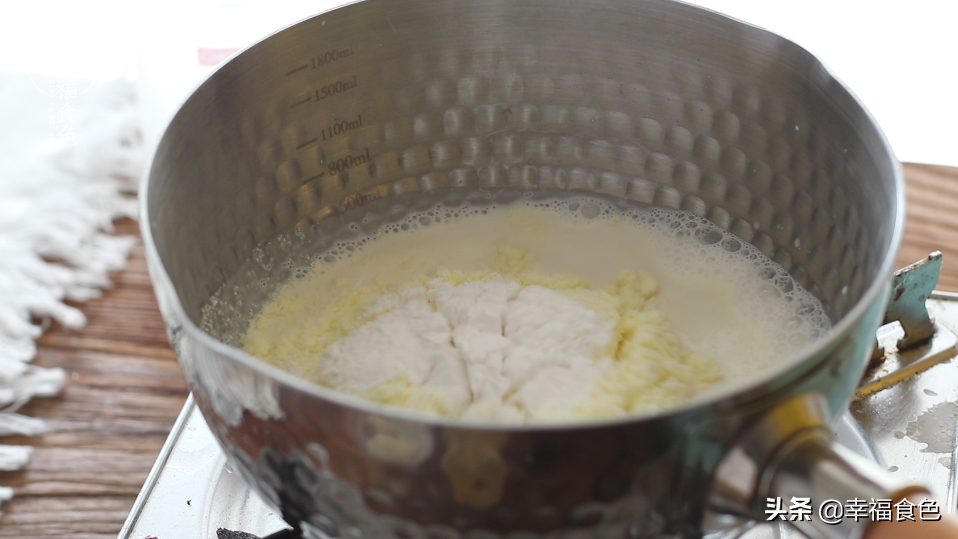 自从学会用芒果来做雪糕，家里芒果再也没放坏过，好吃又健康