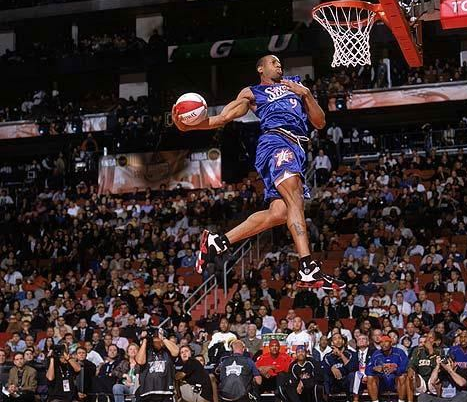 NBA最矮球员是谁？1米69成扣篮王，1米65千万合同，1米60不惧乔丹