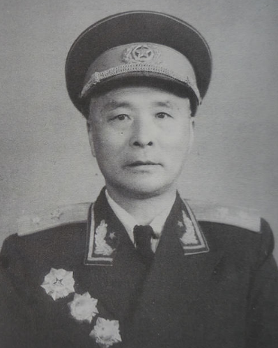 1955年梁从学被评为少将，陈老总力荐其为中将，为何？