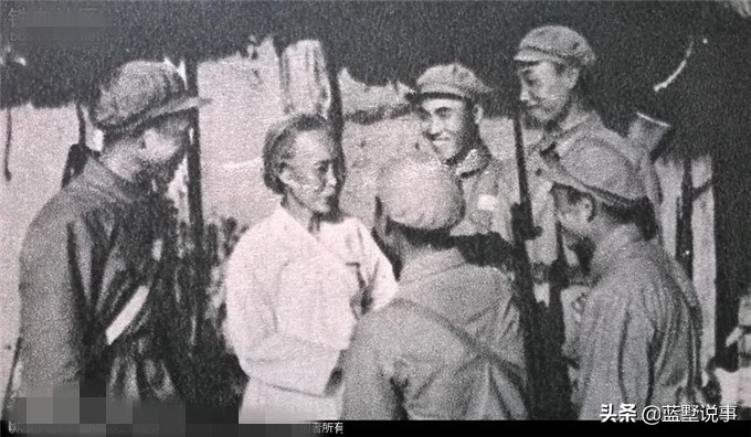 老照片记录，朝鲜战争结束后留在朝鲜的志愿军