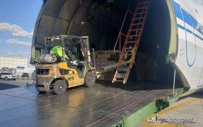 美国又在打什么算盘？深更半夜，特朗普再次致