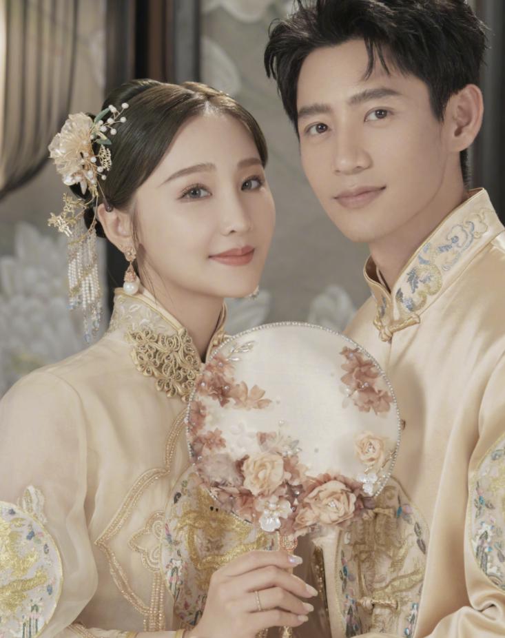 One year later, Wei Chen, who was officially married, finally posted ...