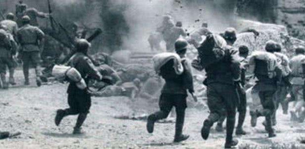 日本翻译官“表面汉奸”，吃日本喝日本，7字密