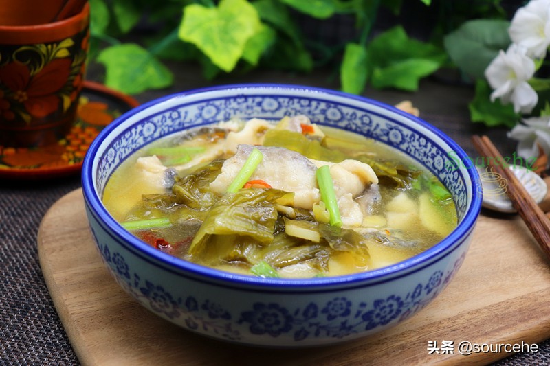 立冬之後就饞這一鍋，酸辣脆爽，連湯汁都好喝，熱乎乎很暖胃