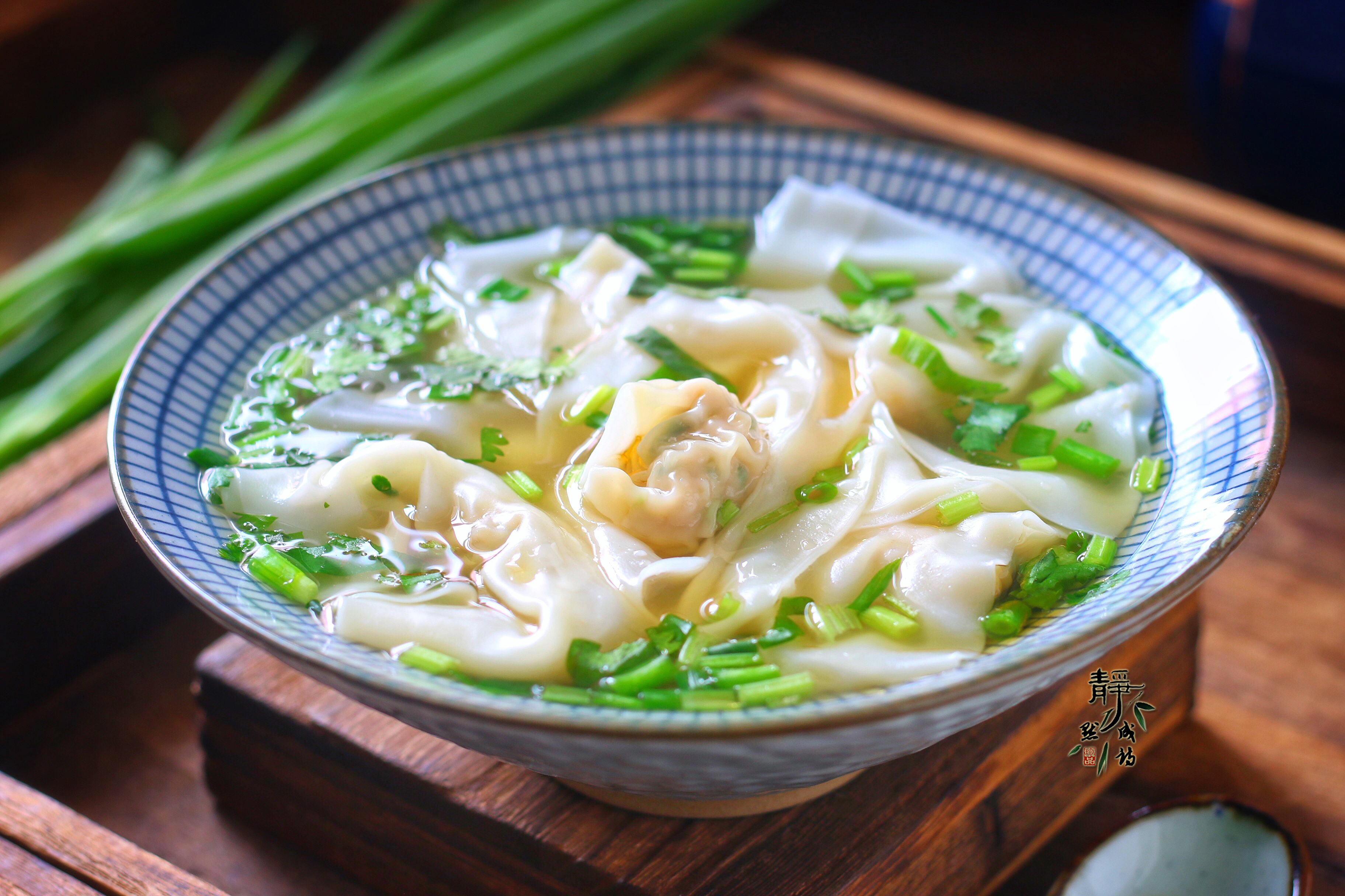 早餐就好這一口，絞點兒肉餡兒就成，跟餃子一樣好吃