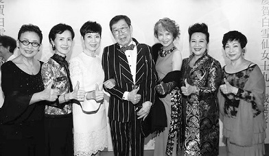 胡楓是演藝界中零緋聞的男藝人,89歲仍堅持演藝事業 - 資訊咖