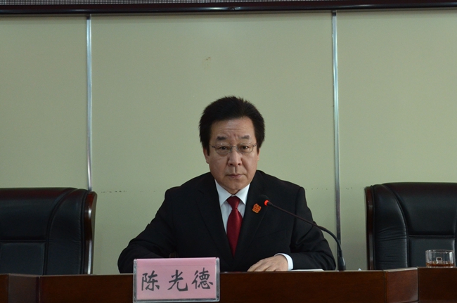 镇巴法院开展党组书记讲党课活动