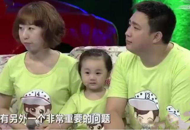 小山竹长大了，小时候的娃娃脸变成瓜子脸，美得让人认不出来了