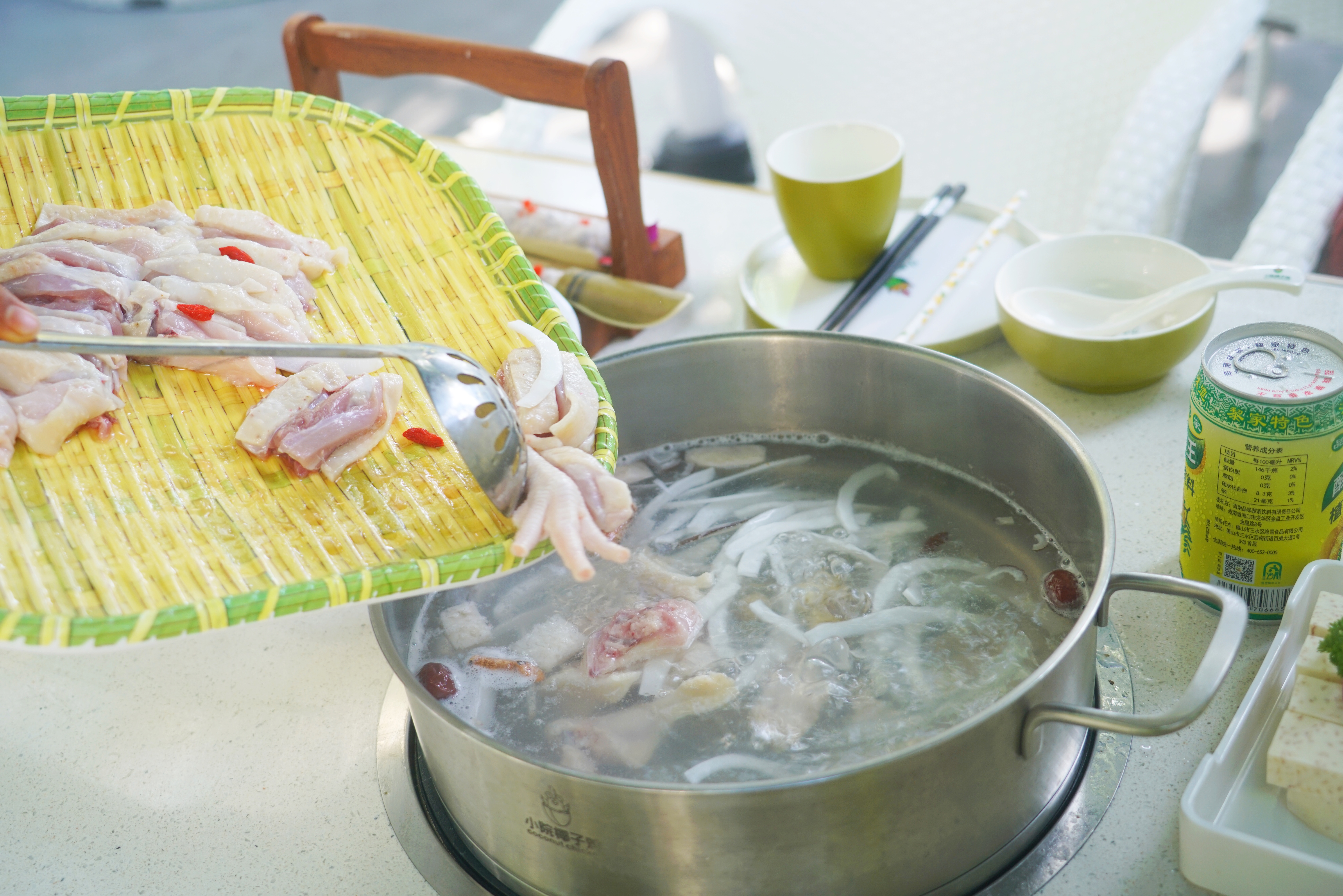 冬天旅行首选目的地，三亚吃喝玩乐全攻略，给你最悠闲的海岛时光