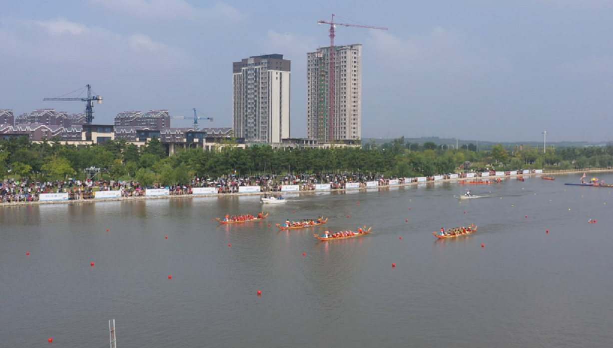 威海市龙舟邀请赛暨威海南海新区首届“龙腾齐鲁”龙王争霸赛开赛