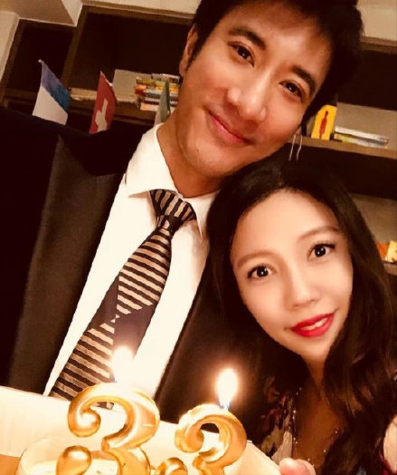 王力宏和老婆社交账号两年无互动，被质疑婚变，经纪人已否认