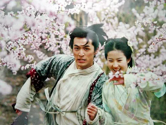 New trump card is familial! " ace is right ace 6 " should come, " celestial being sword " is the play staff true can reunion? 