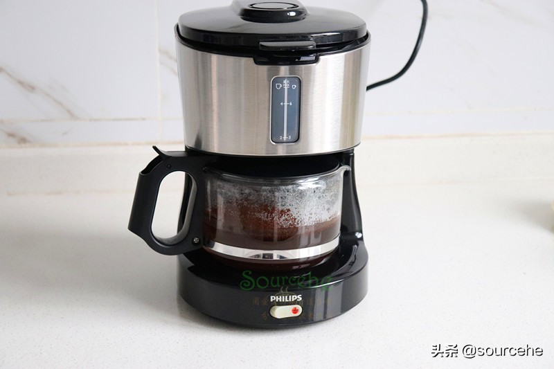 冬日下午茶，一杯熱乎乎的棉花糖咖啡，暖暖得很愜意，做法簡單