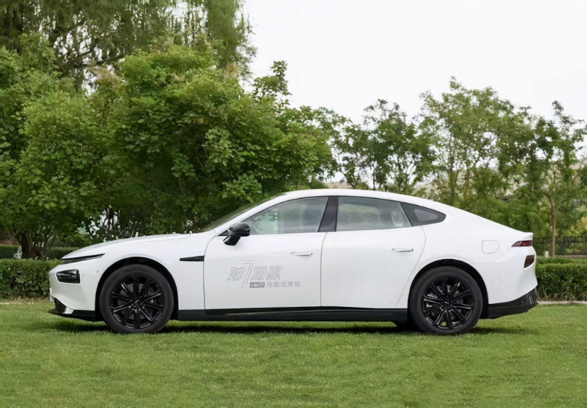 ����Ʒ�Ƹ߶�����Դ��������˹�����Ƽ���ʮ�㣬��������