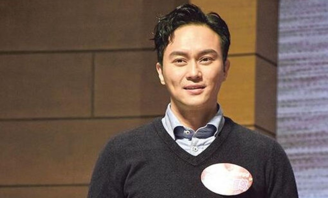 陈小春张智霖合照太有感！应采儿都写起故事，网友：我已经嗑上了