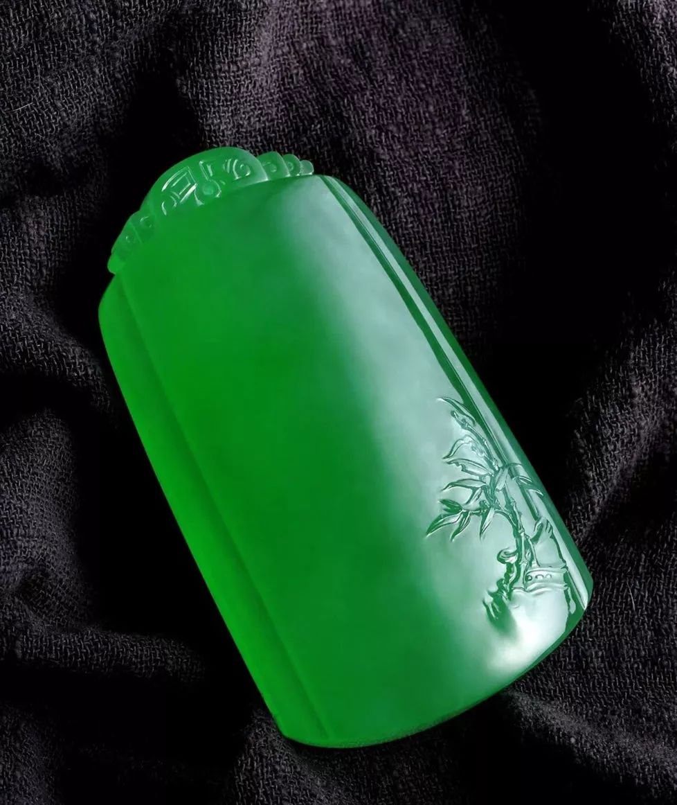 帝王绿翡翠到底长啥样?_中国翡翠玉石网