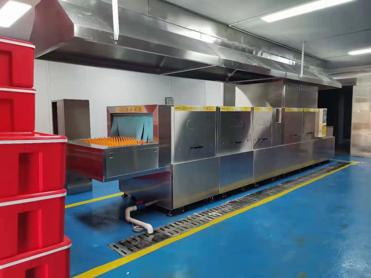 Features of automatic commercial dishwashers iNEWS