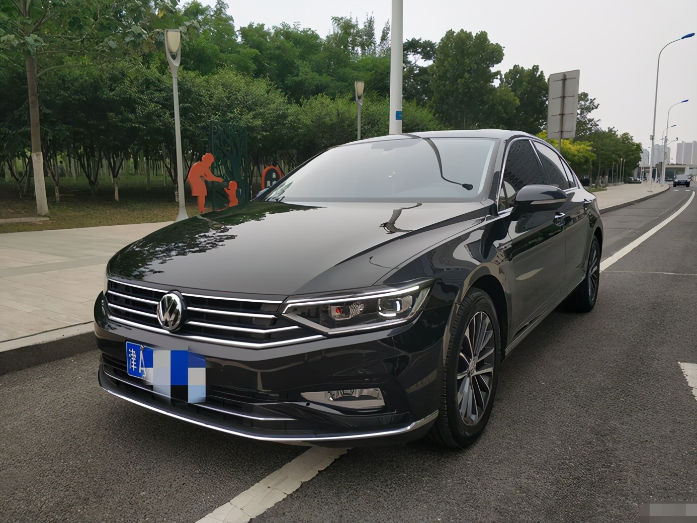 19.6万提了辆丰田凯美瑞，2个月后再开迈腾，车主：差距明显