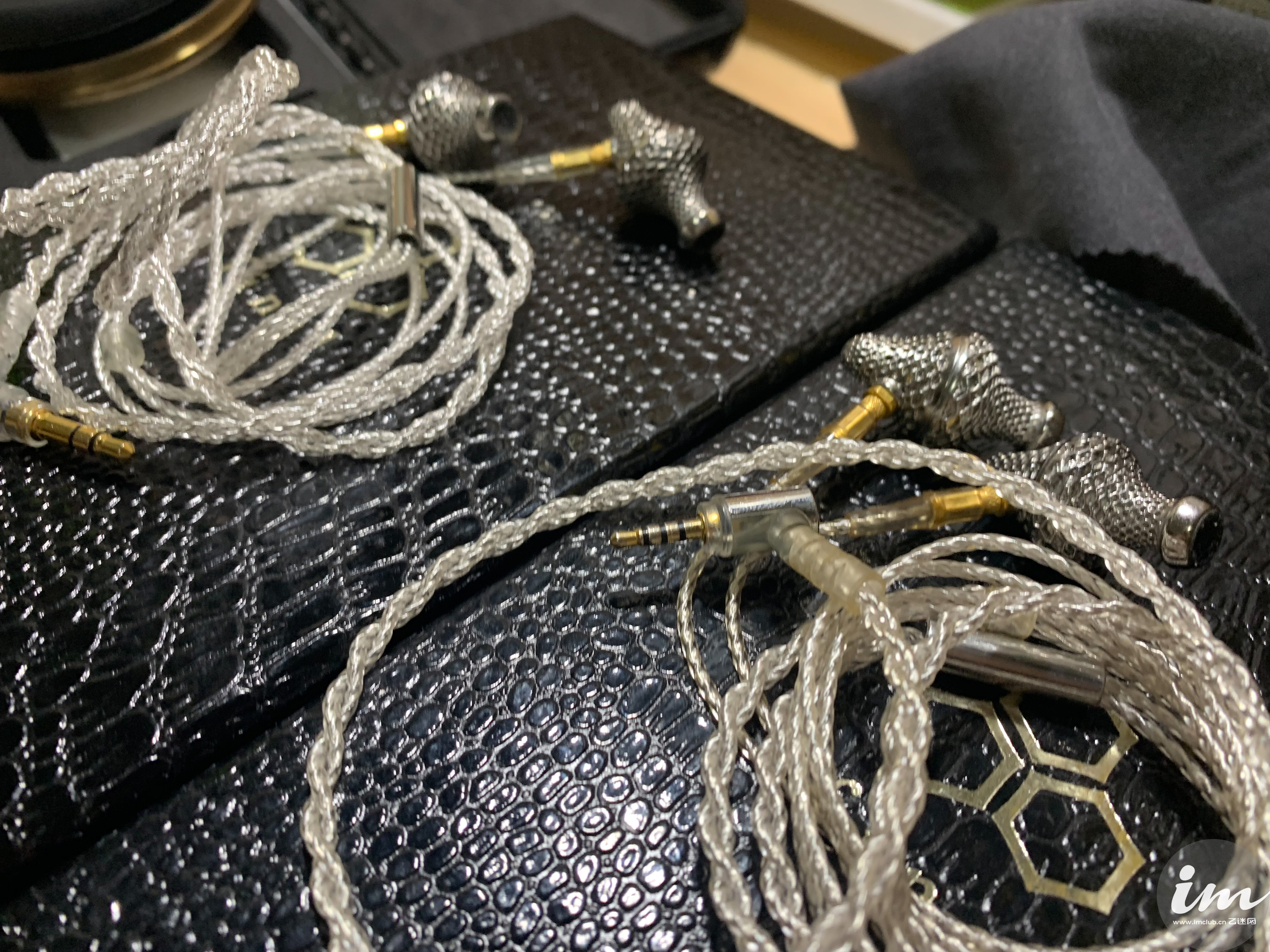 年度最佳理财产品丨你的耳机涨了还是跌了？