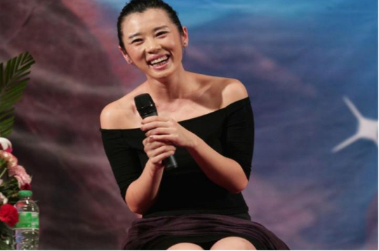 十年拿八个影后，章子怡一句不认识，徐峥马上反驳：她才是真演员
