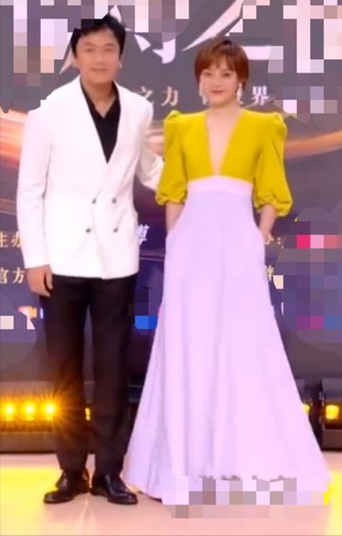 6位女星穿黄裙比美！佟丽娅秀美肩关晓彤腿超长，网友：约好的？