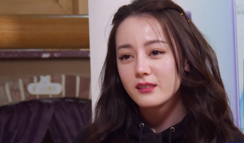 《极限挑战6》开播！迪丽热巴回归颜值下降，法