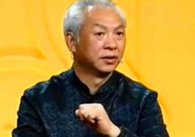 女子用100万的房子换一螃蟹，后房价涨至800万，