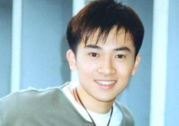 低調十幾年，47歲蘇有朋老婆身份曝光，原來是大家熟悉的人