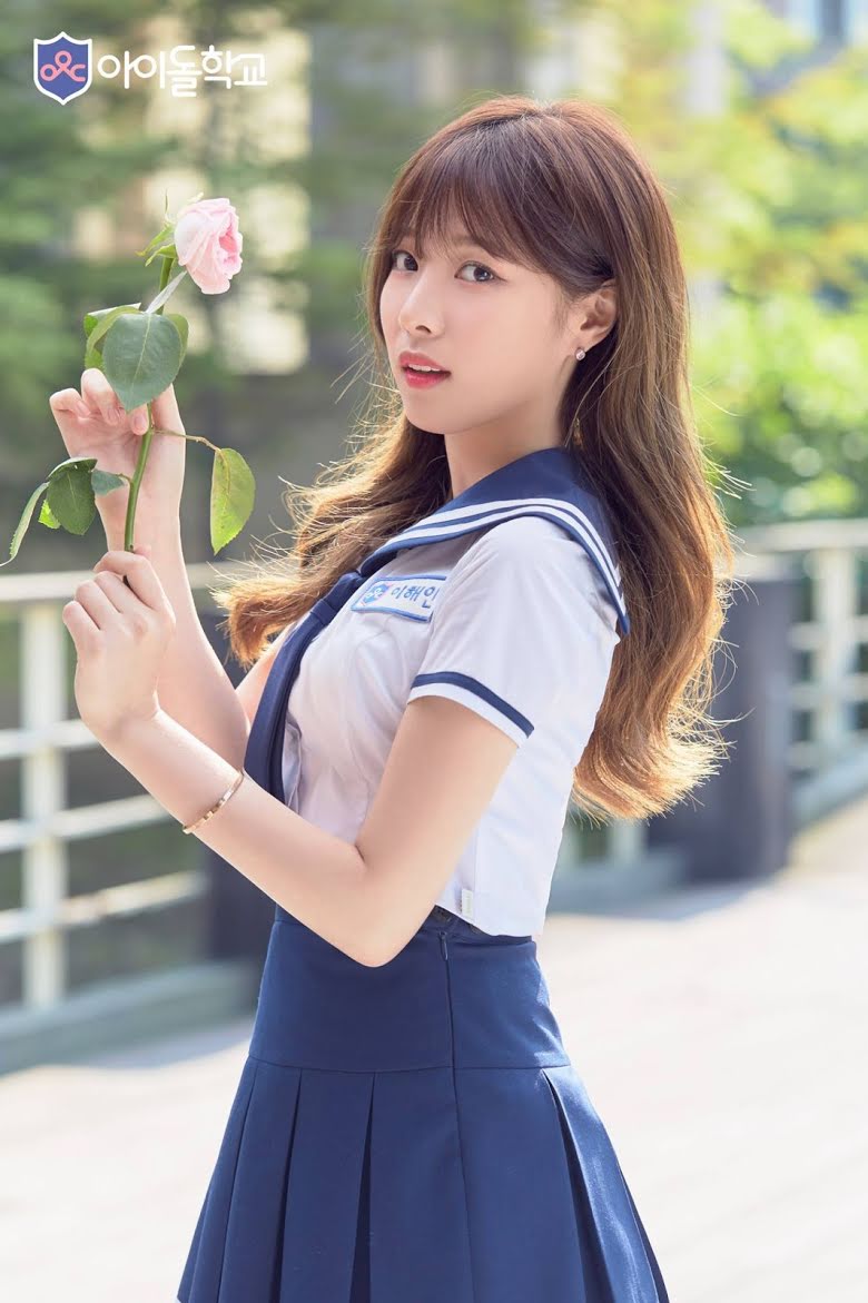 選秀第一名本應女團出道，她卻被淘汰，以至於靠打零工生活