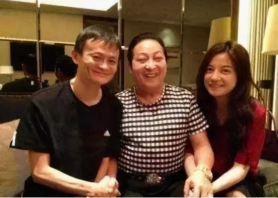 马老板把蚂蚁金服玩成神棍，真没白拜王林大师，得到了大师真传