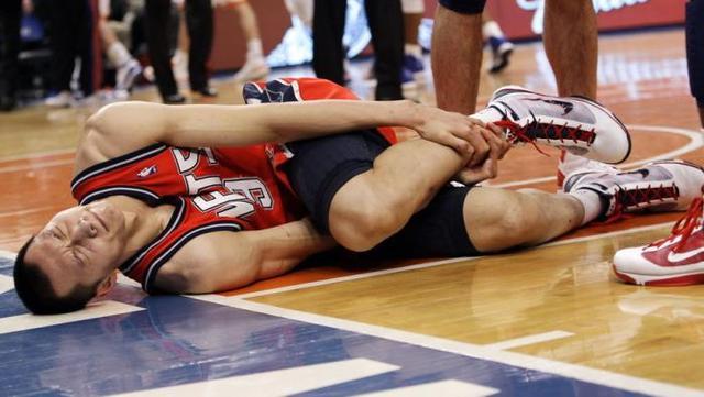 篮网当初为何不惜亏钱也要送走阿联？说出来你