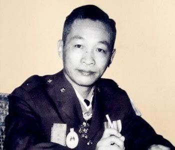 �������˴�ɱë�󶫣������ó�һ����������ϯ�������漴��������