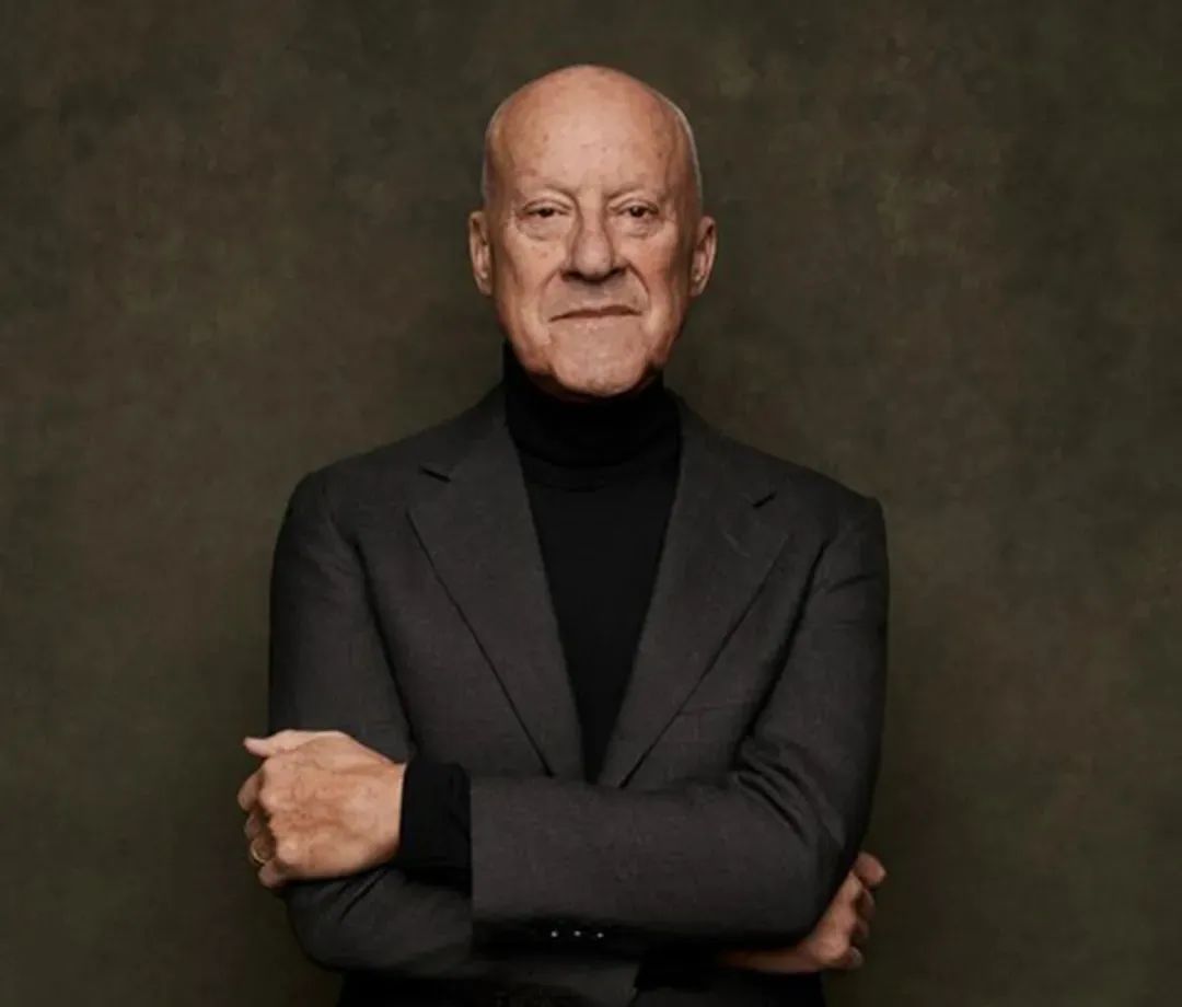 诺曼福斯特无疑是这个时代最有影响力的建筑师之一.