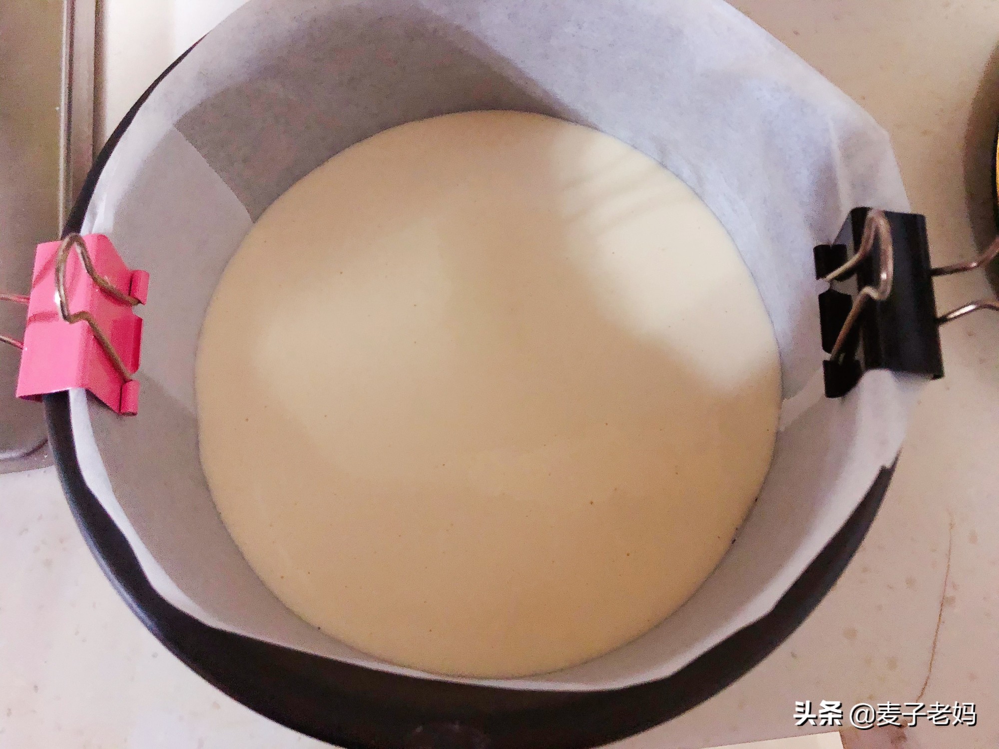 Pink of polished glutinous rice adds milk to mix, bake, outside fragile li of glutinous, added sweet yam stuffing to still can explode oar