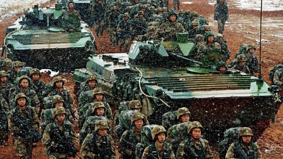 这种谎话也有人信？美国网友：5万中国士兵在美