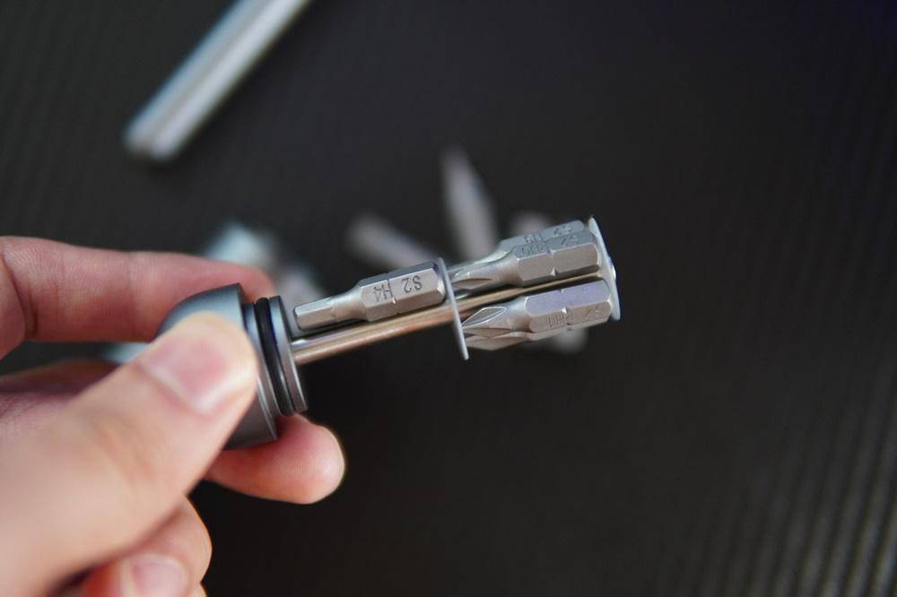 男人就得有把好螺丝刀，WOWSTICK手动螺丝刀