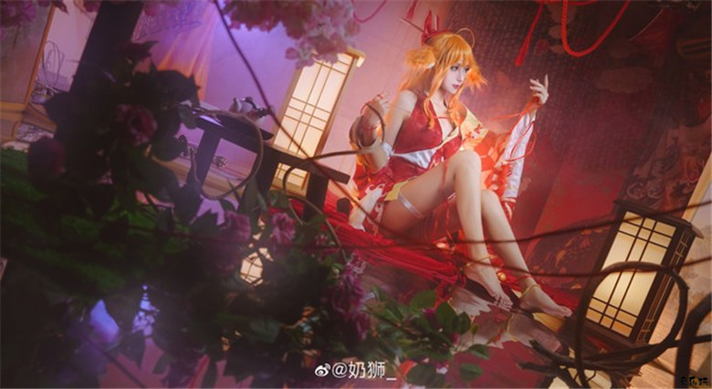 奶狮_丨狐妖小红娘