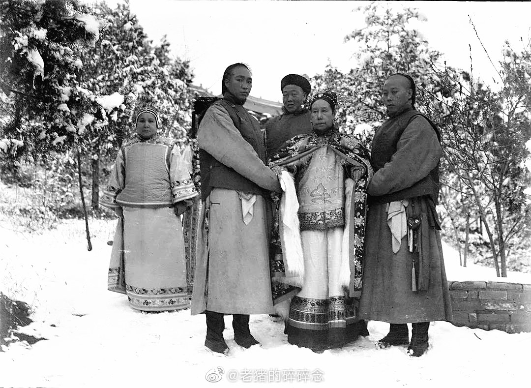 1903年大清慈禧皇太后罕见赏雪照片，御用摄影师勋龄