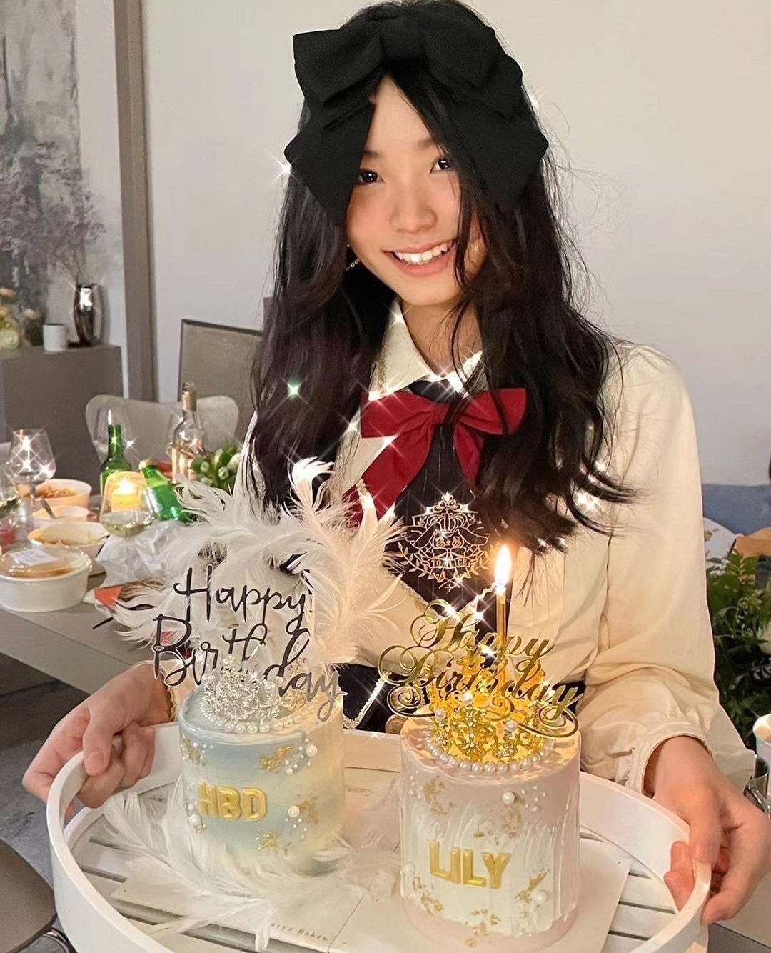 小s13歲女兒曬慶生照，Lily清純甜美，母女四人同框似姐妹