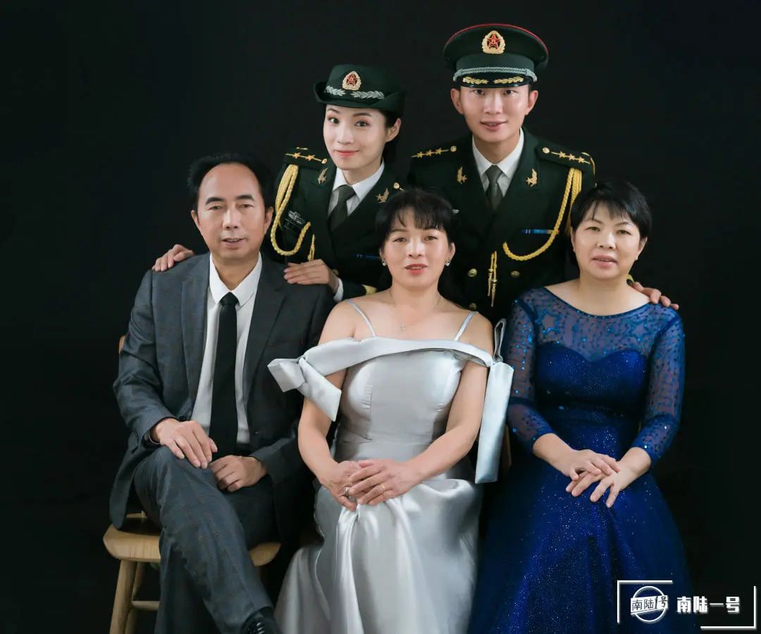 这事儿麻烦了，指导员娶了代理指导员，官儿一样大究竟听谁的？