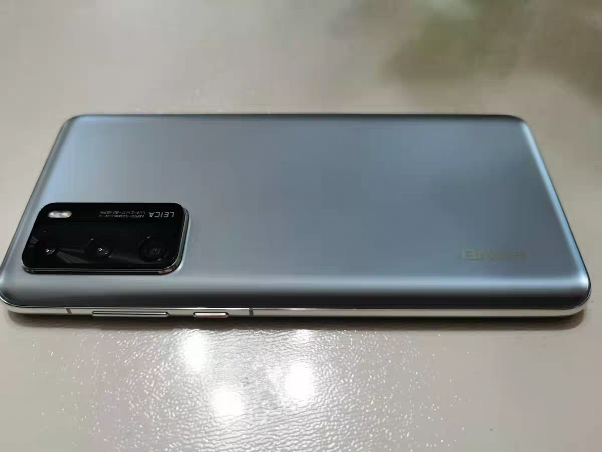 华为发力，麒麟990+徕卡三摄喜迎双十二，降价200元