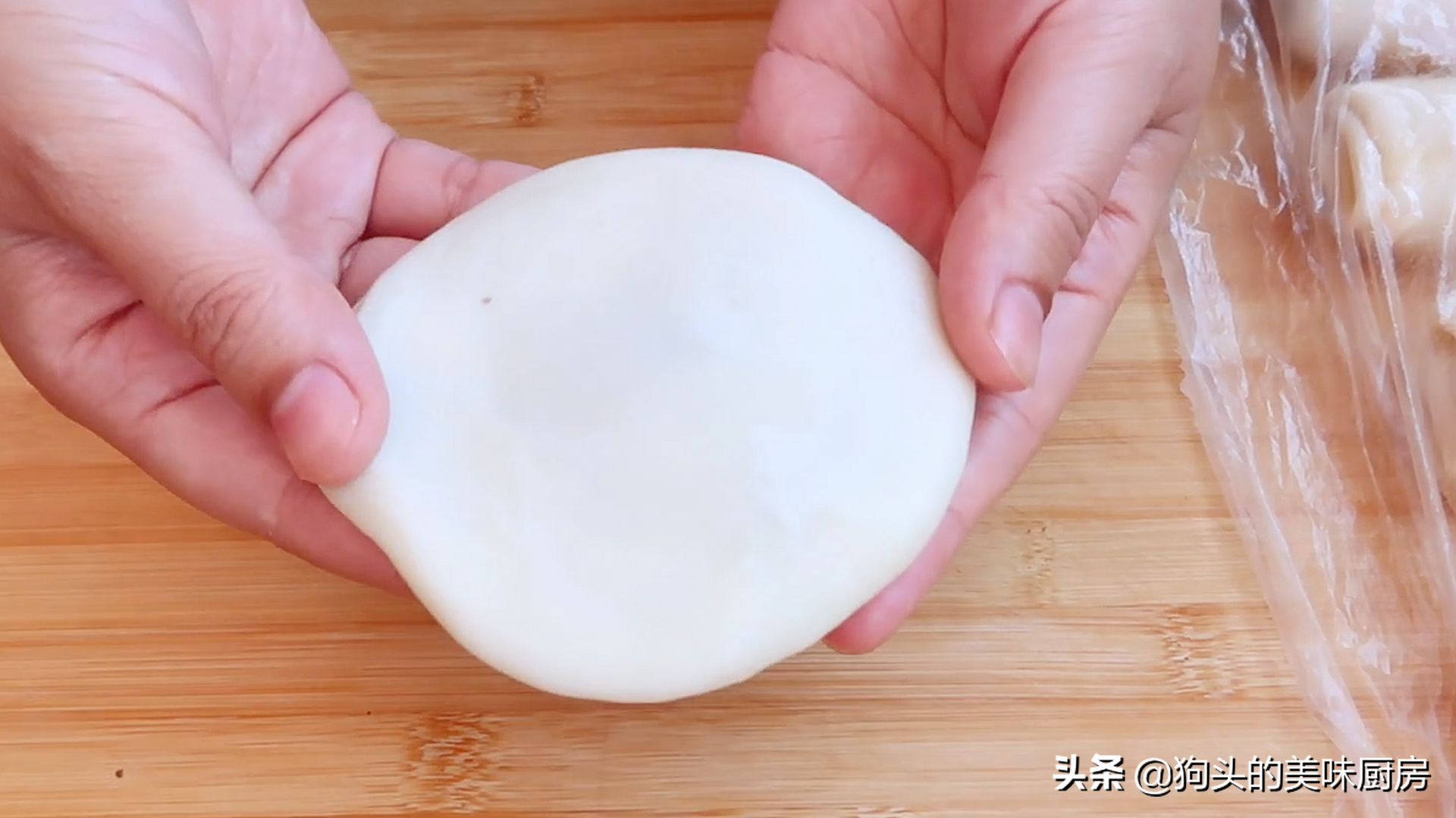 想吃酥餅不用排隊，教你在家做，不用烤箱，有鍋就行，個個酥掉渣