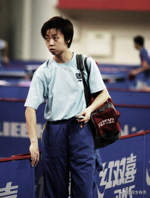25年后再看王楠张怡宁：她们的多年“恩怨”，竟是最甜的姐妹情