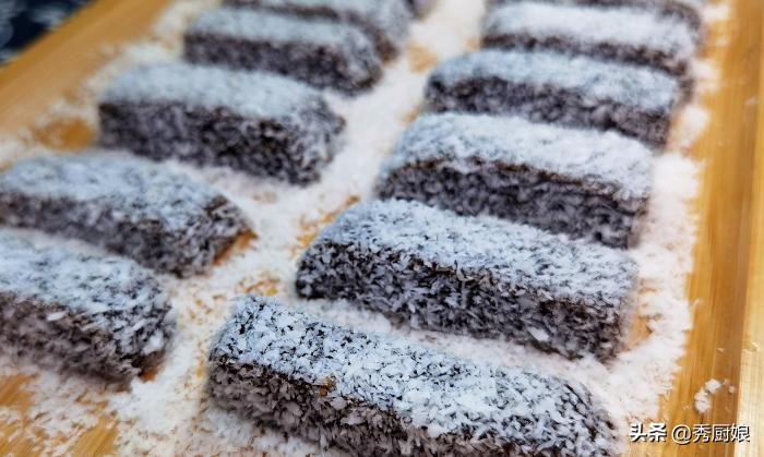 夏季我常做这个吃，3种食材一拌一蒸，放冰箱里，冰甜软糯真好吃