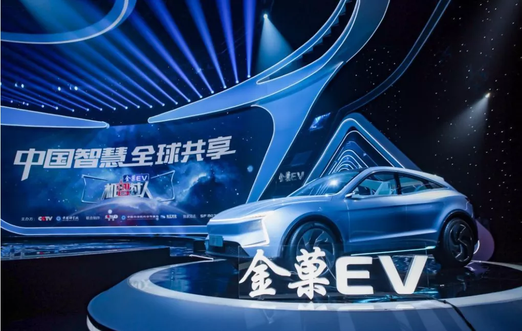 华为“贴牌效应”褪色，赛力斯该怎么办？