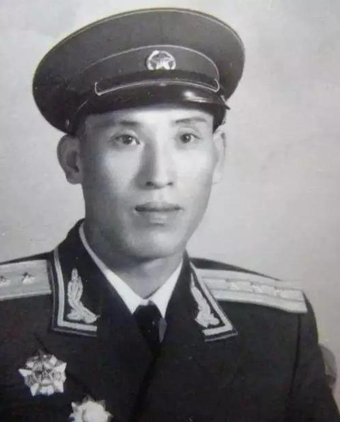 志願軍被俘最高將領吳成德，回國被免職下放，28年後沉冤得雪