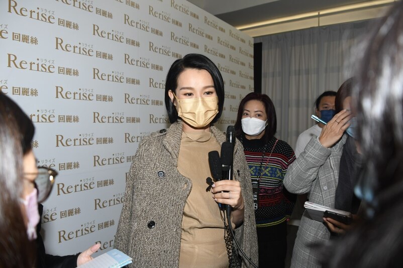 默契滿分！ 胡杏兒挺6月孕肚忙事業，李乘德化身奶爸分享帶娃日常