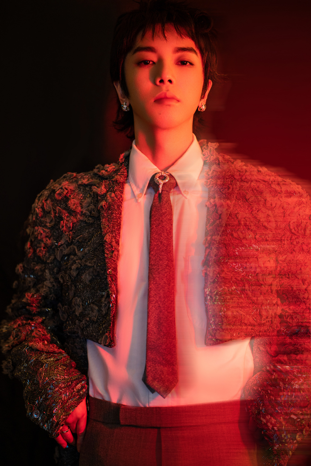 发文|华晨宇堂哥发文疑回应华晨宇隐婚生子 网友：表情包暴露真相了